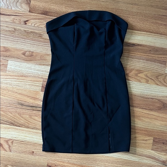 SHEIN Dresses & Skirts - Elegant Black Strapless Mini Dress